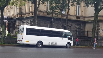 Imagen de una microbus de turismo